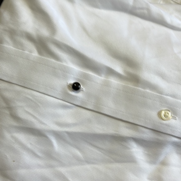 (387)NWOT Mens long sleeve dress shirt by Jos A Bank. Size 16 1/2-34. White - Picture 8 of 10